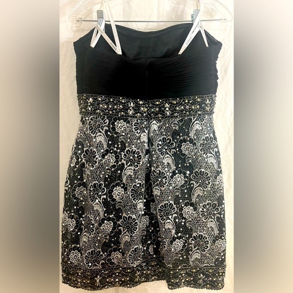 Tony Bowls Strapless Short Black with Silver Sequin Short Dress. Size 12. - Picture 9 of 11